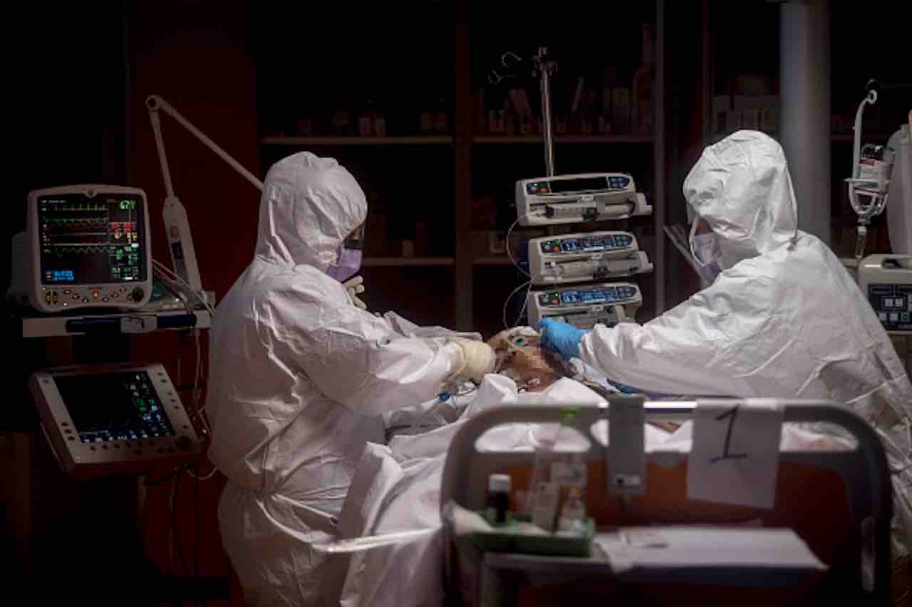 Coronavirus, studio dell'Università di Torino- vitamina D per combattere contagio (Getty) - meteoweek.com