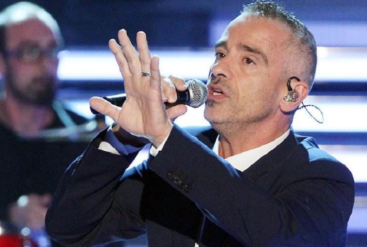 Eros Ramazzotti lascia l'Italia