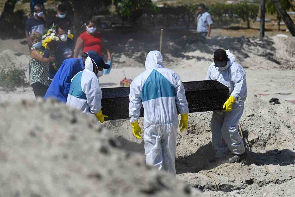 35 anni soltanto, muore Nora. Il funerale vietato per l’epidemia, o quasi