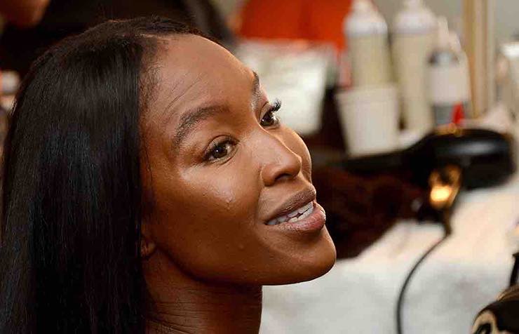 Naomi Campbell, foto senza la parrucca: è irriconoscibile