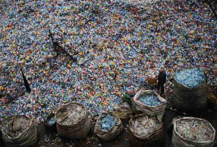 plastica inquinamento microplastica