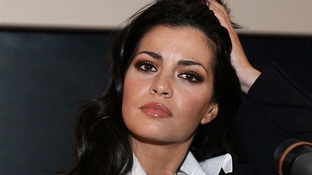 Laura Torrisi perde le staffe su Instagram: “Mi avete rotto i c…i!”
