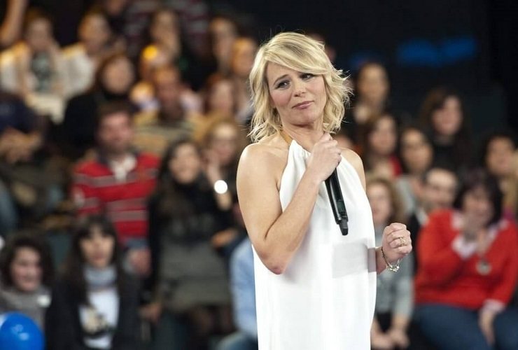 Maria De Filippi dolorosa aggressione