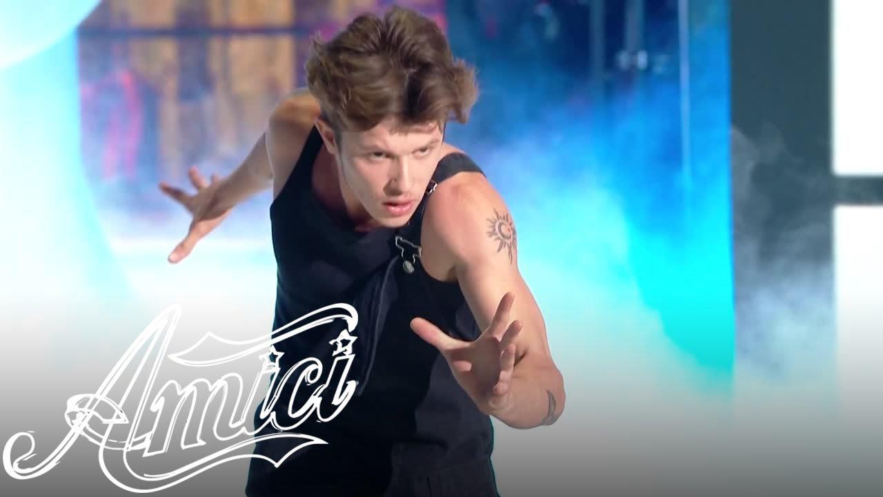 Nicolai riceve il messaggio di Julio Bocca ad Amici 19 - meteoweek