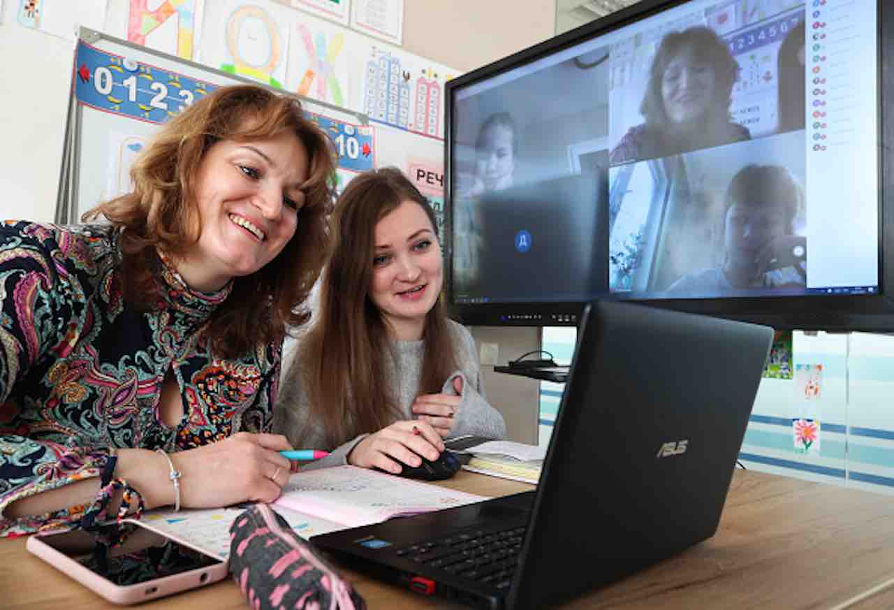 Programmi tv e app di qualità non fanno male ai bambini, lo studio (Getty) - meteoweek.com