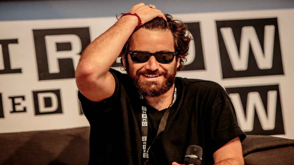 Tommaso Paradiso, conoscete la fidanzata? Chi è la bellissima [FOTO]