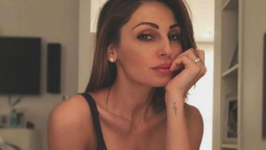 Anna Tatangelo, piccolo incidente: come sta l’ex di Gigi D’Alessio