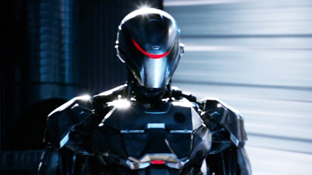 La parodia di Robocop con il presidente della Regiona Campania
