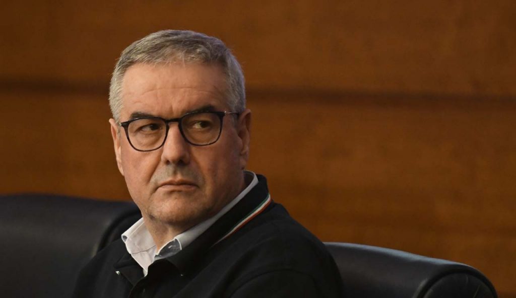 Mascherine obbligatorie? Angelo Borrelli: “Io non la uso”