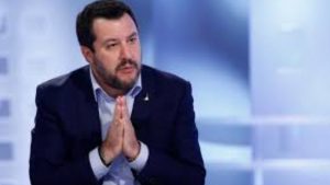 Mes, parla Salvini :"Non indebiterò i miei figli con Berlino"