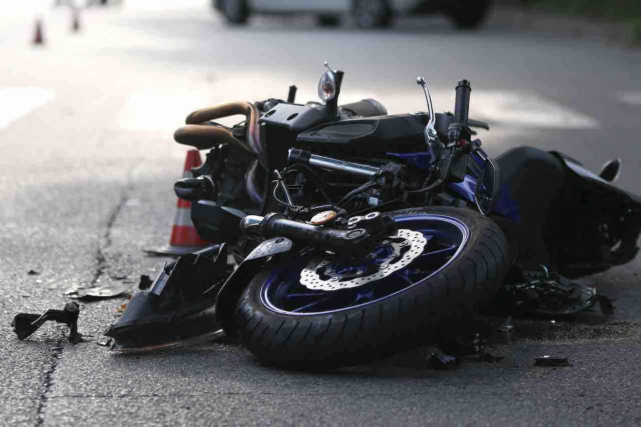 Milano, incidente di moto in tangenziale- morta 29enne, ferito il marito - meteoweek.com