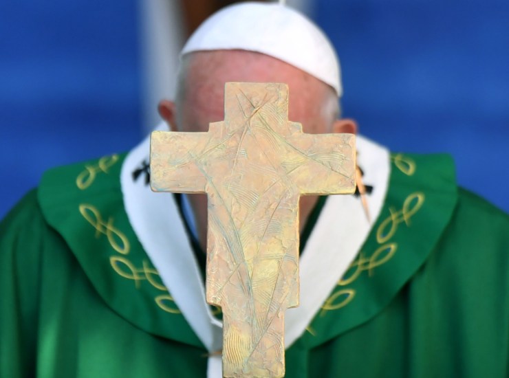 Papa Francesco ai sacerdoti:"Imploriamo la misericordia di Dio" 