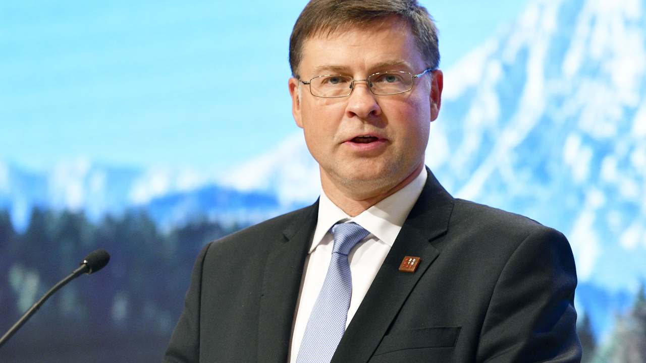 Covid19, Dombrovskis: "Mes e grande piano ripresa per le aziende"