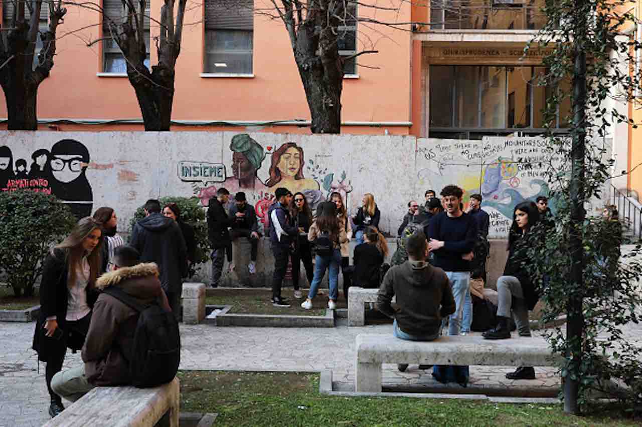 coronavirus - decreto scuola studenti