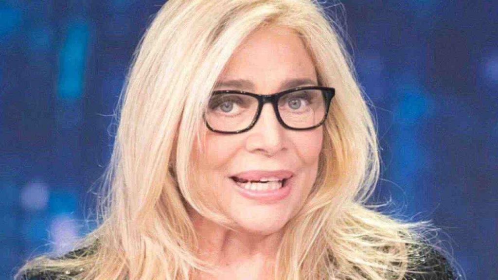 Mara Venier scatenata | La conduttrice in versione casalinga è uno sballo [VIDEO]