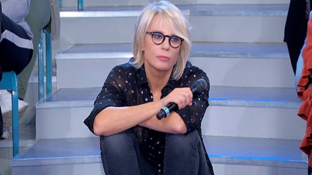 Maria De Filippi a rischio | La necessità di un nuovo Uomini e Donne