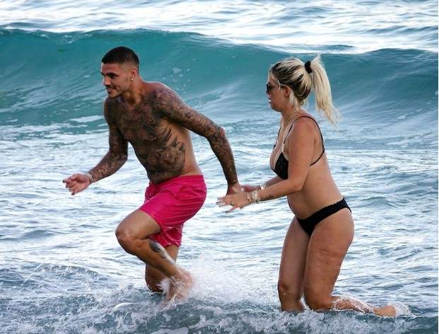 Wanda Nara al mare-Meteoweek.com