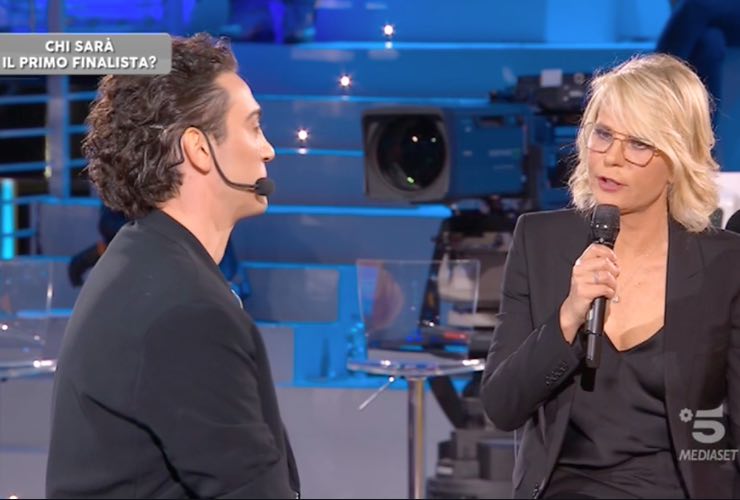 Michele Bravi e Maria De Filippi - meteoweek