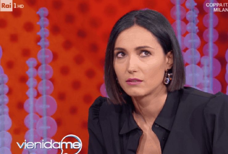 La conduttrice a Vieni da Me - meteoweek