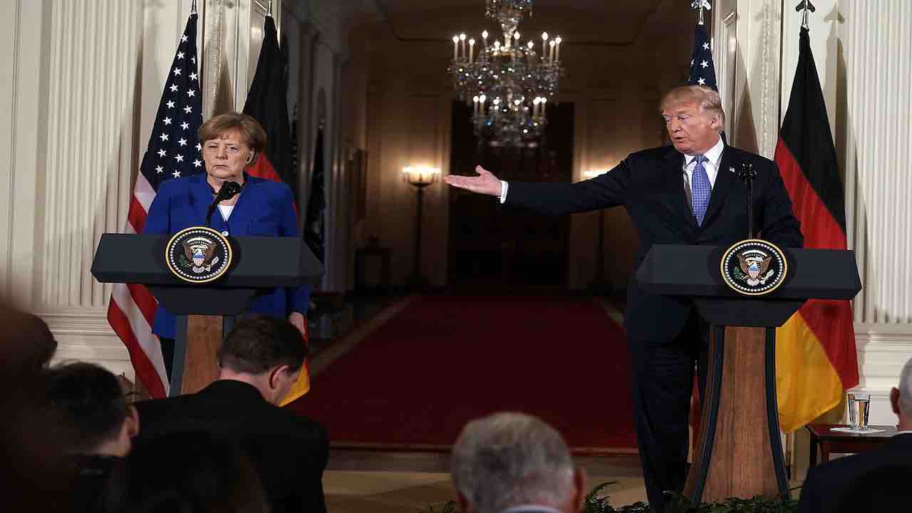 Merkel rifiuta invito Trump