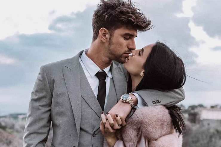 Tina Cipollari donna senza corna