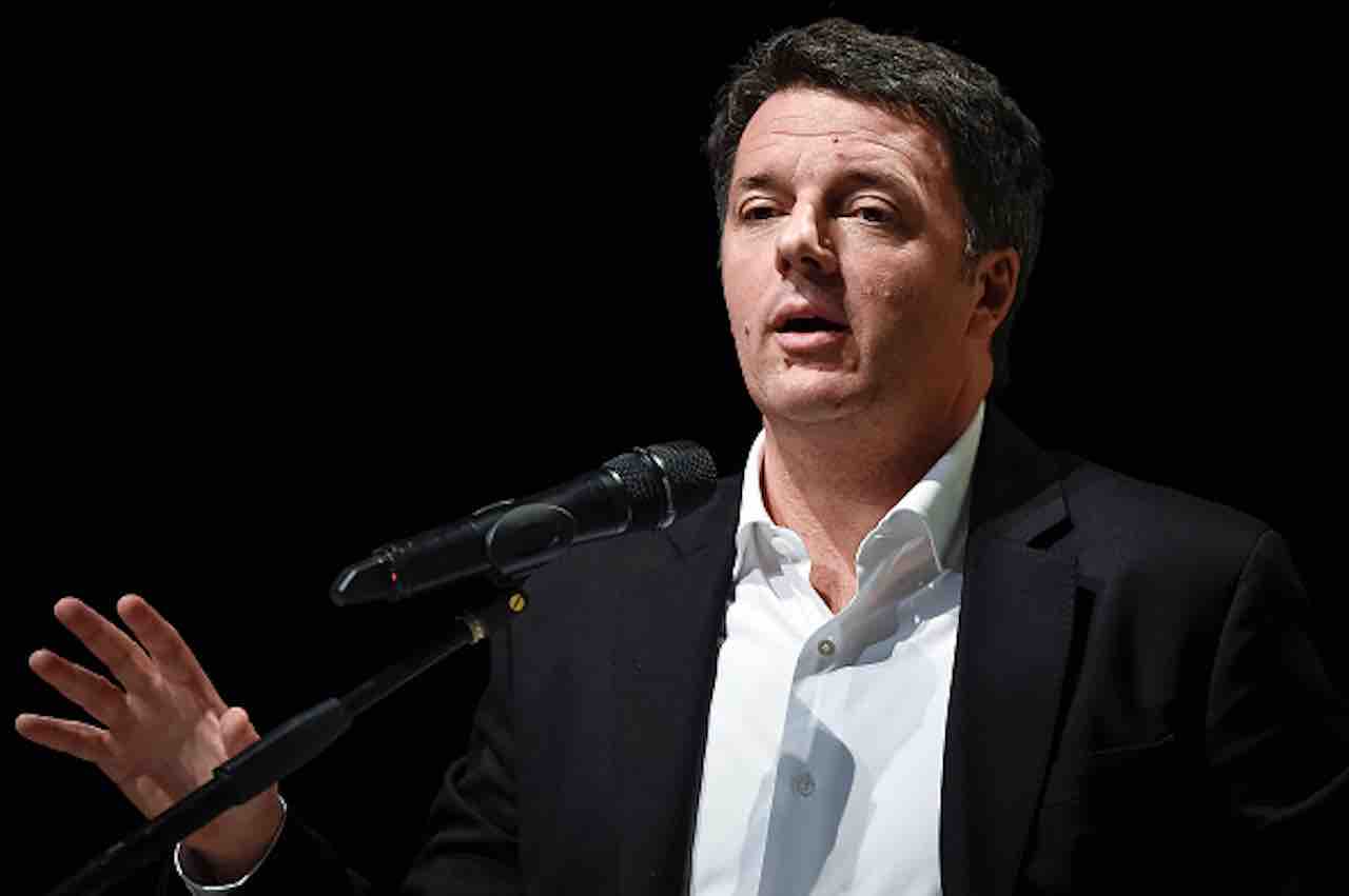 Matteo Renzi bacchetta Bonafede ma lo salva solo per motivi politici (Getty) - meteoweek.com