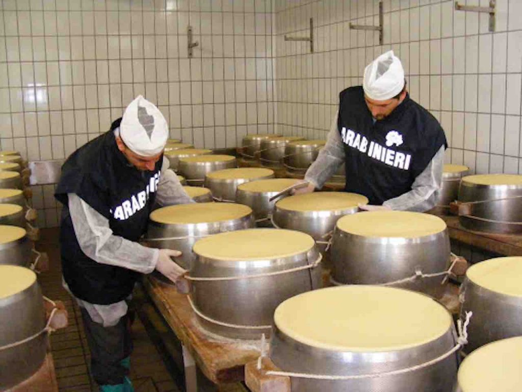 Operazione dei Nas: sequestro di alimenti in Piemonte ed Emilia Romagna
