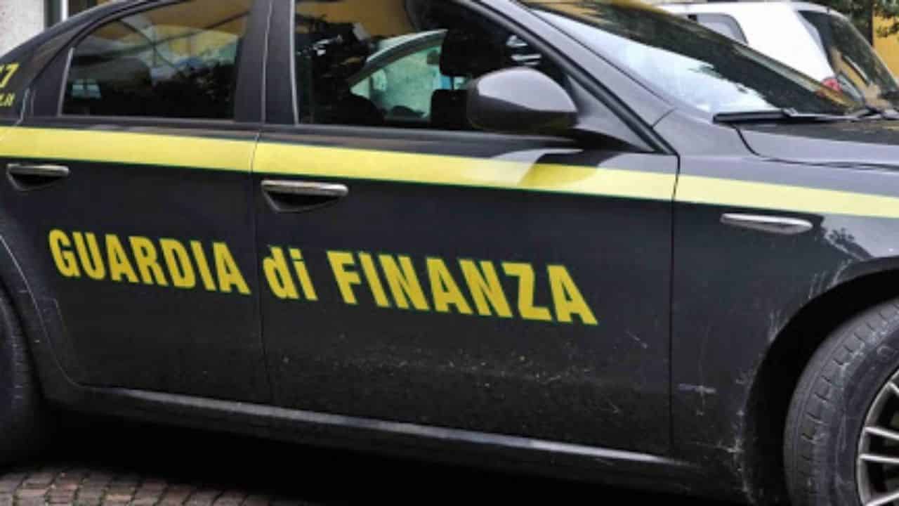Pasquale Iovinella - sequestro guardia di finanza