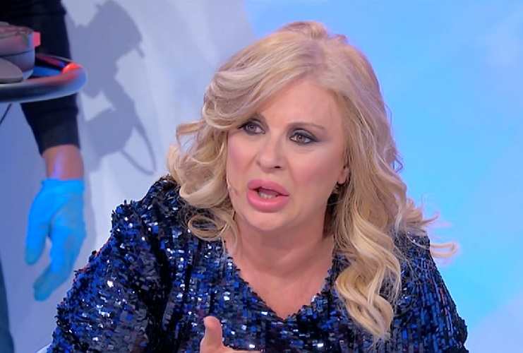 Tina Cipollari donna senza corna