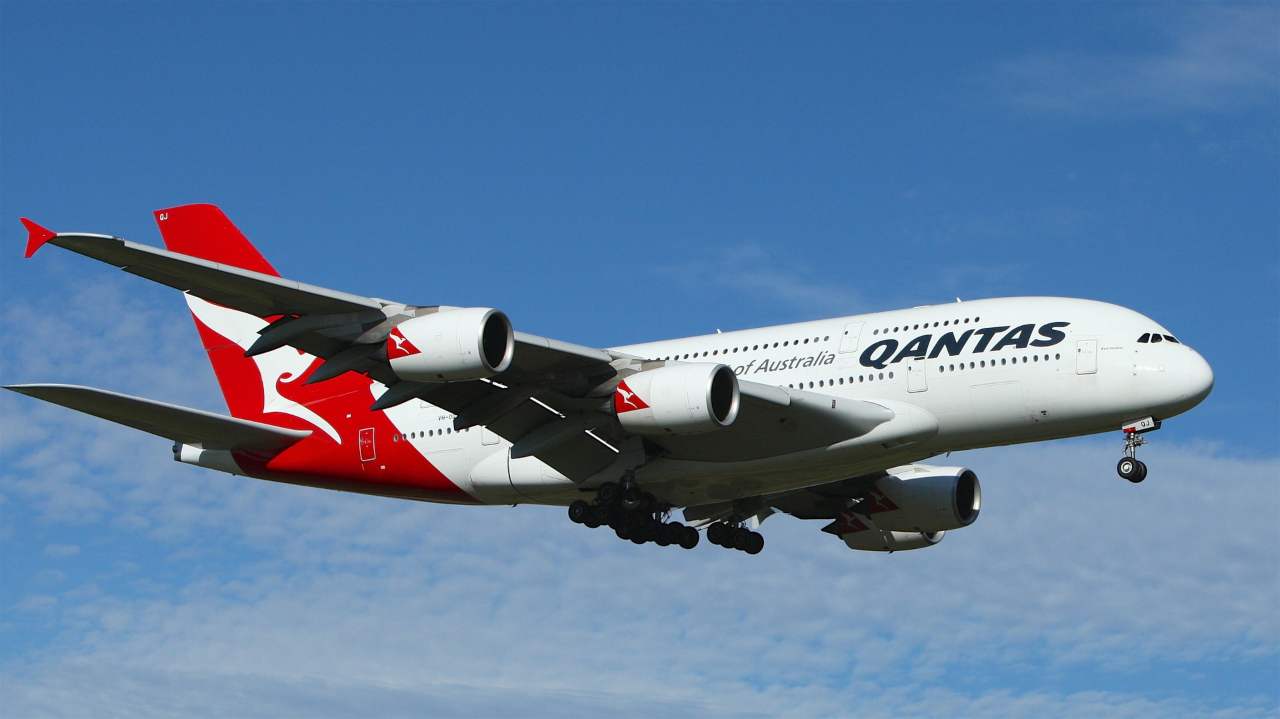 qantas coronavirus