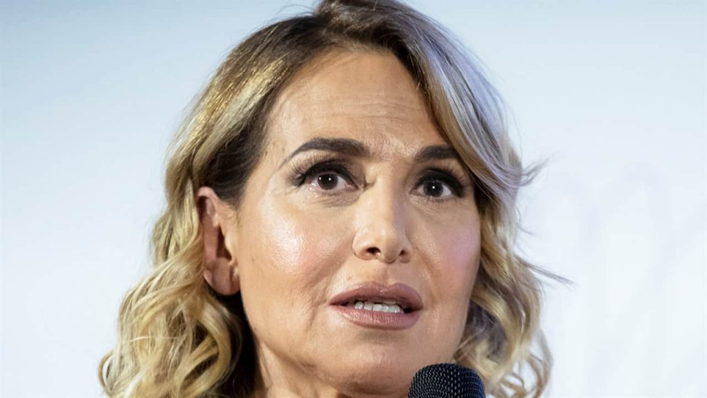 Barbara D’Urso incinta accanto al suo grande amore: “La felicità è tutta lì” [FOTO]