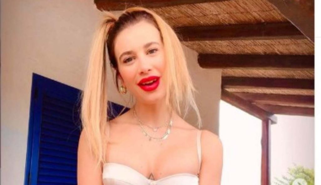 Clizia Incorvaia, avete visto la sua casa? Un paradiso sul mare [FOTO]