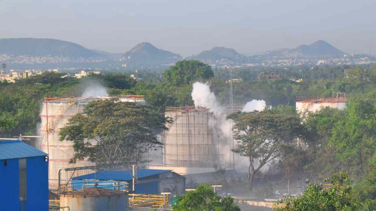 india fuga gas