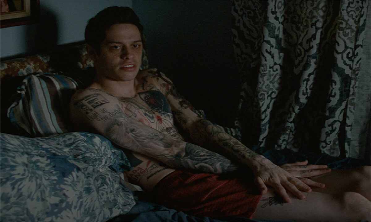 Il Re di Staten Island il trailer della commedia con Pete Davidson.