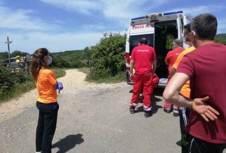 santa severa - ciclista nel fossato