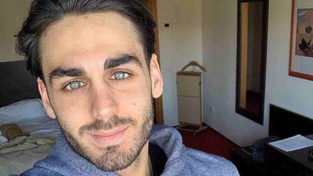 Alberto Urso, avete mai visto la mamma? Due gocce d’acqua [FOTO]
