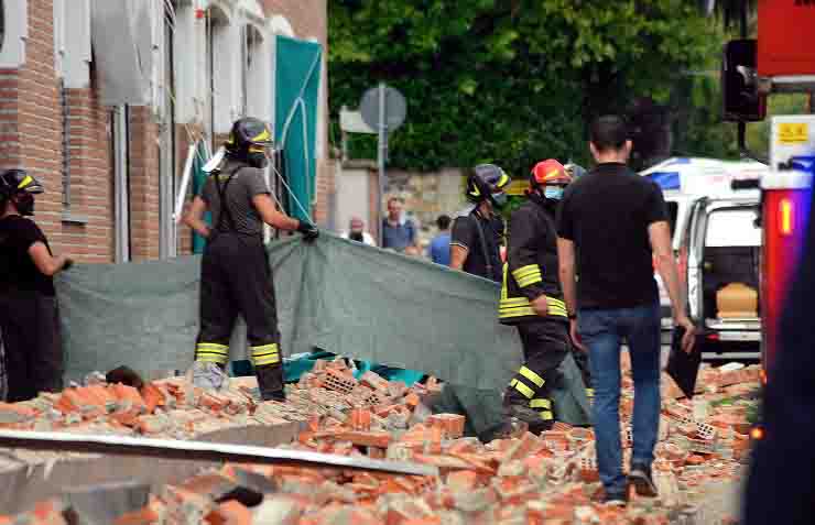 Disastro albizzate macerie