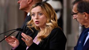 Giorgia Meloni in piazza il 2 giungo per protestare contro il Governo
