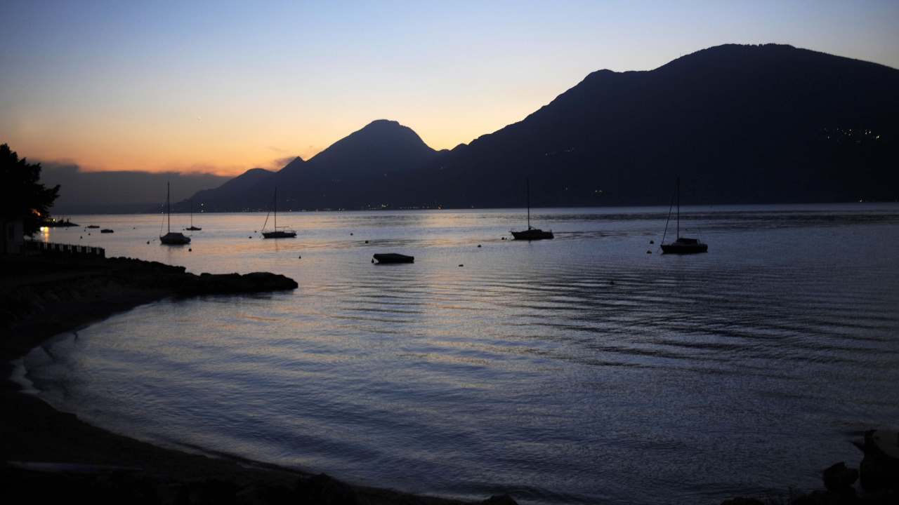 incendio lago garda