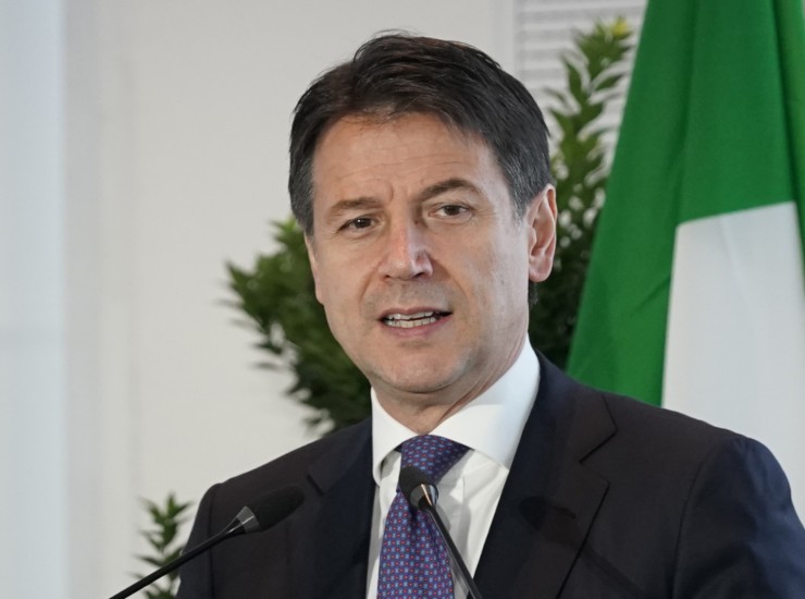 Conte: vittime Coronavirus non sono numeri, non dobbiamo dimenticarle