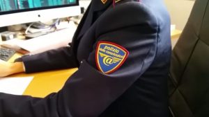 Investe 400mila euro in trading online: truffato e minacciato, 2 denunce