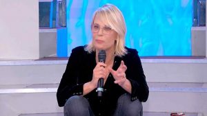 Maria De Filippi forza la scelta dei tronisti