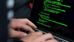hacker - giornalista identità prestiti