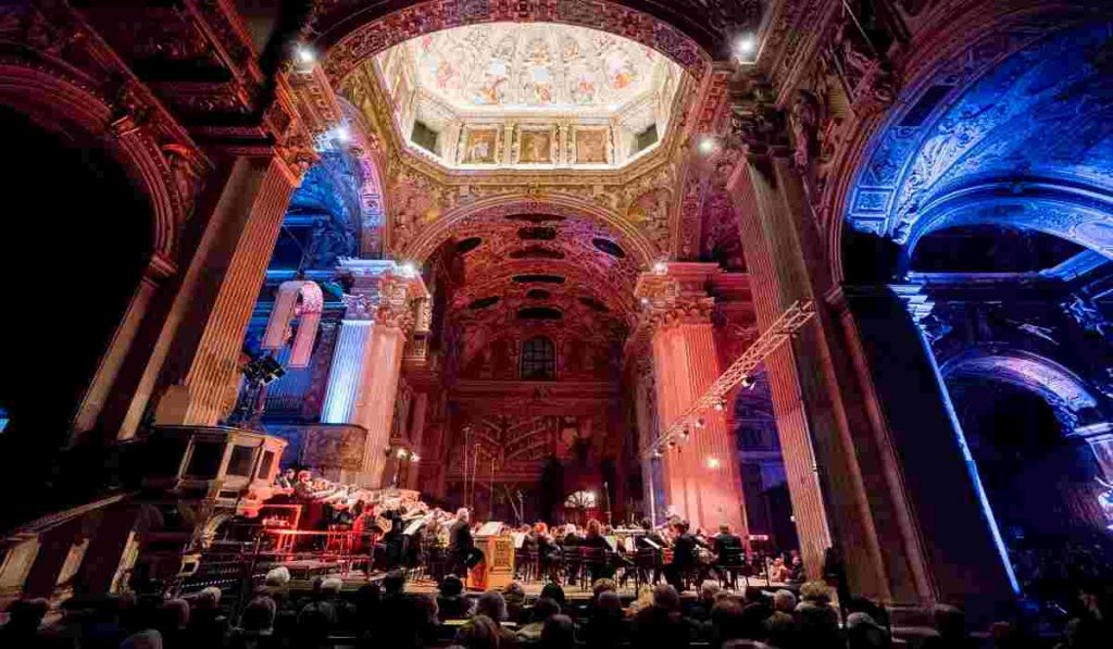 Stasera in tv | 28 giugno | Messa da Requiem per le vittime della pandemia
