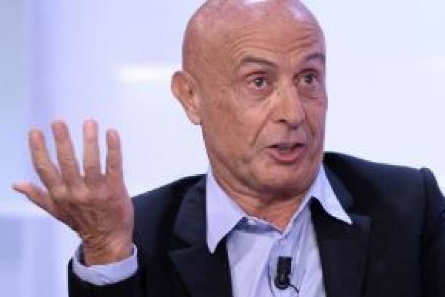 Minniti: “C’è correlazione tra migranti e Covid”