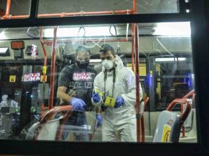 Accoltellato ragazzo 23enne Milano bus