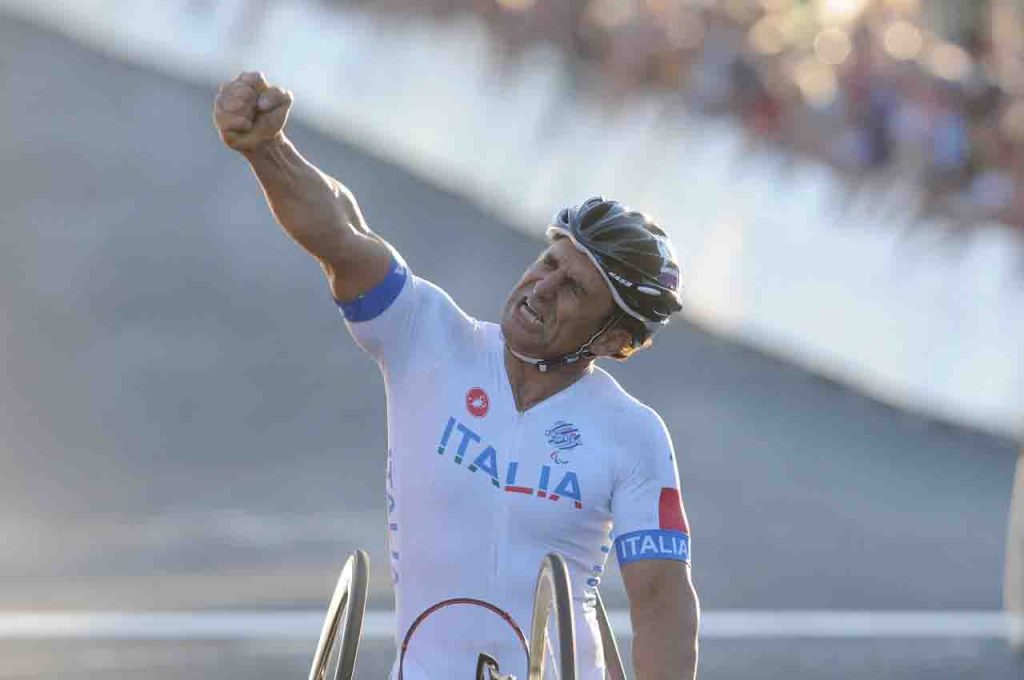 Zanardi verso il risveglio: è iniziata la riduzione della sedazione