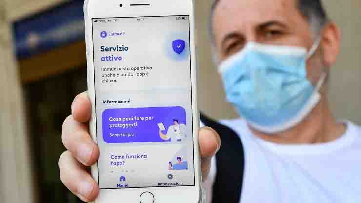 Domenico Arcuri dieci milioni di mascherine per il rientro a scuola download app immuni