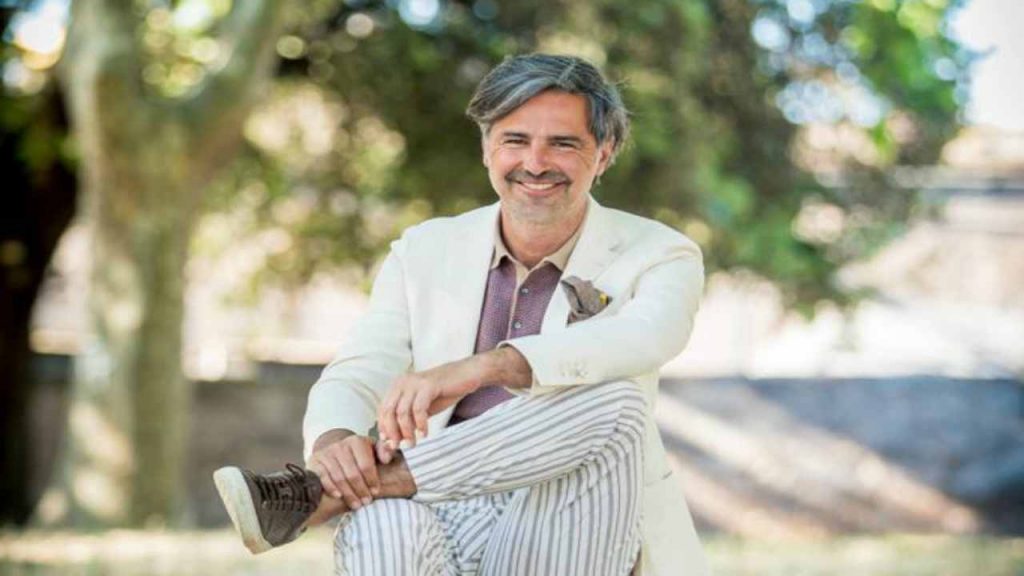 Intervista a Beppe Convertini, il conduttore si confessa: “Sono innamorato”