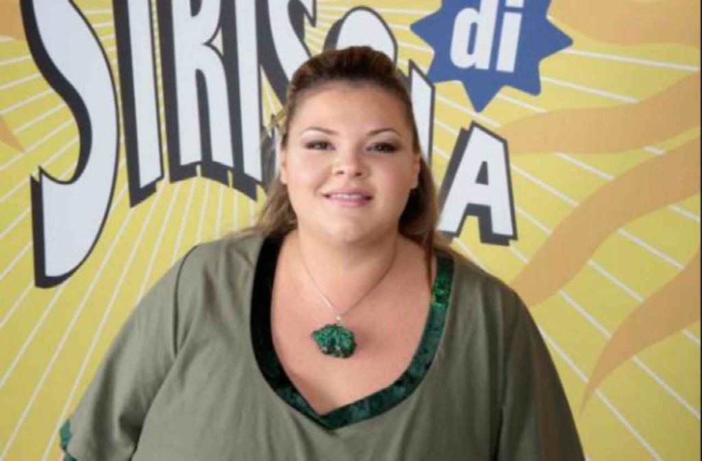Emanuela, ricordate l’ex velina di Striscia? Com’è oggi e che cosa fa [FOTO]